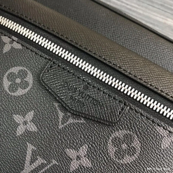 AAA Pruses Bags VUITTON OUTDOOR LOUIS MESSENGER 0804